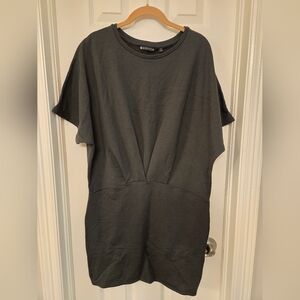 Like new Athleta doleman sleeve drop waist dress